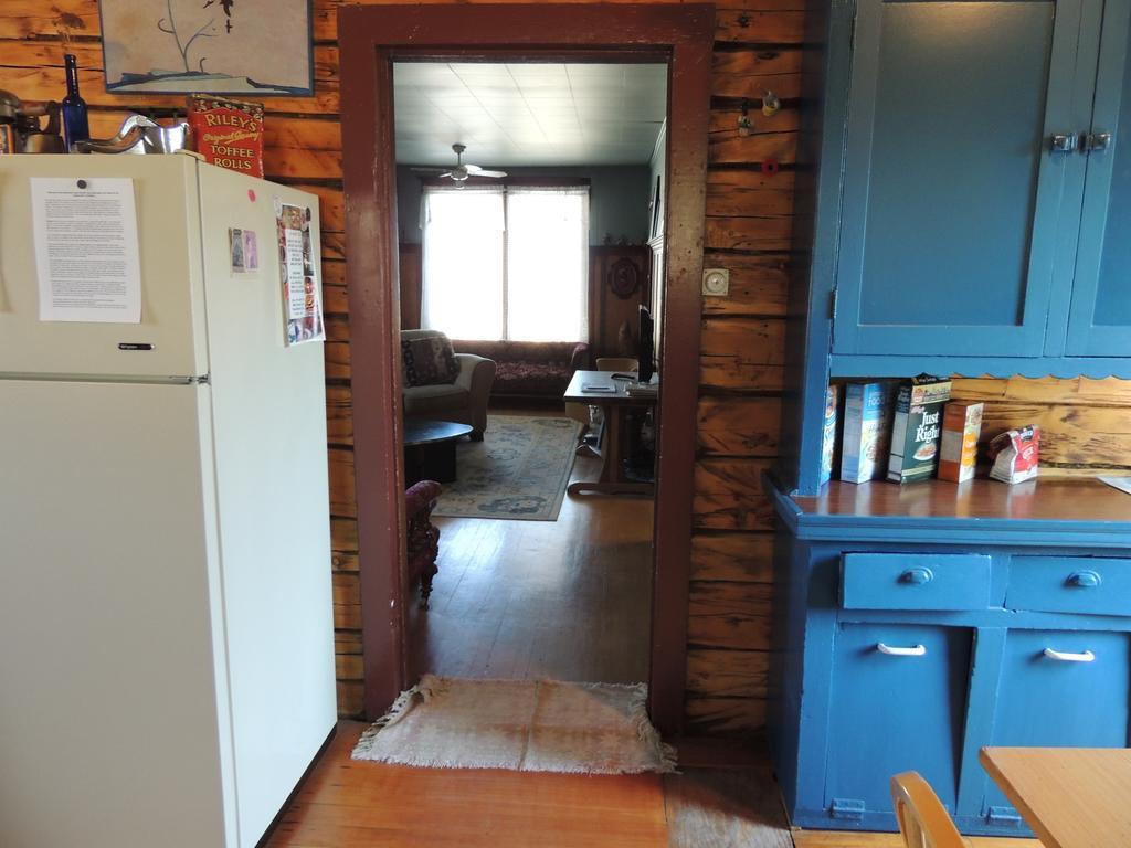 Historical Guest House Whitehorse Extérieur photo