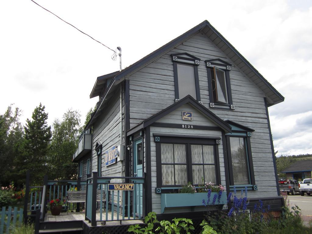 Historical Guest House Whitehorse Extérieur photo